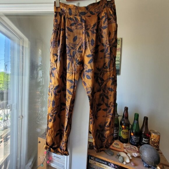 Allison wonderland floral jazz copper pants - Size 6 - Picture 7 of 7